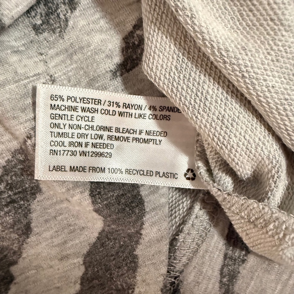 Knox Rose Womens Zebra Print Twist Front Long Sleeve Top Grey White Medium NWT - Picture 3 of 8